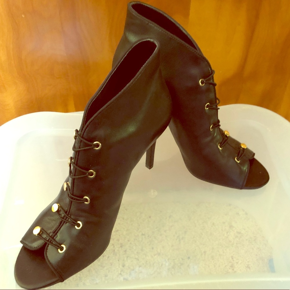 Unique heels